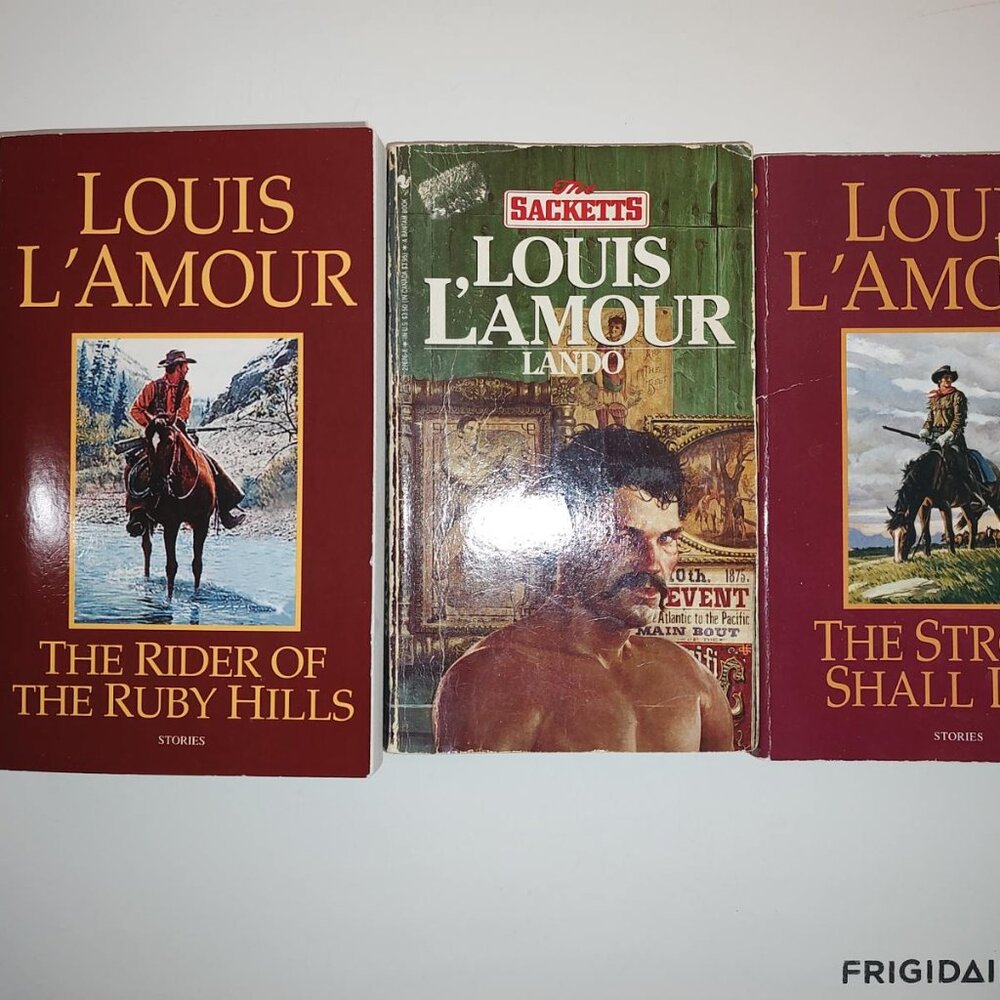 Lot of 3 Paperback Louis L'Amour Western Books-Average